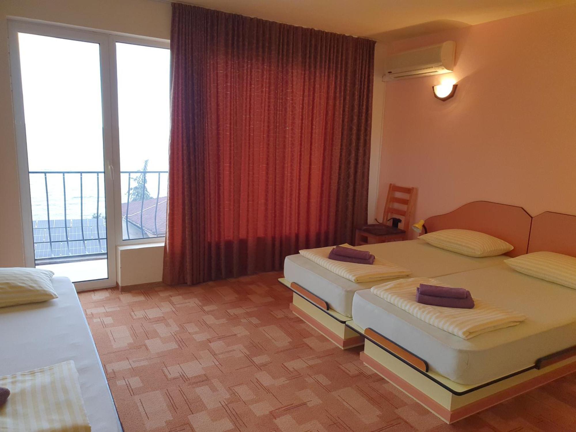 Family Hotel Pier Goudstrand Buitenkant foto